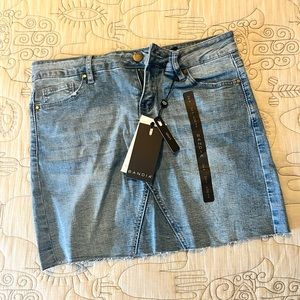 Bandia Maternity denim skirt - Size 2 - NWT